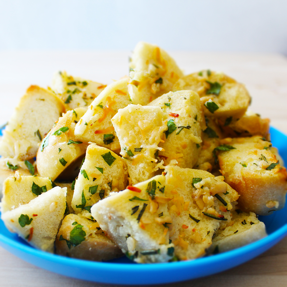 Garlic Bread Poppers